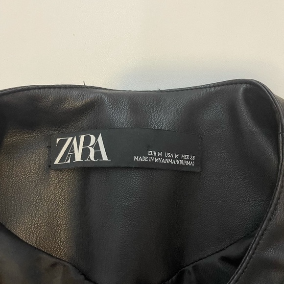 zara black faux leather snap button jacket size M - Picture 3 of 4